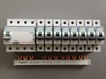 Legrand ***SET*** FI: 1x 411765 + 8x Legrand B16 LS-Schalter 403357 + 1x 004980 Sammelschiene